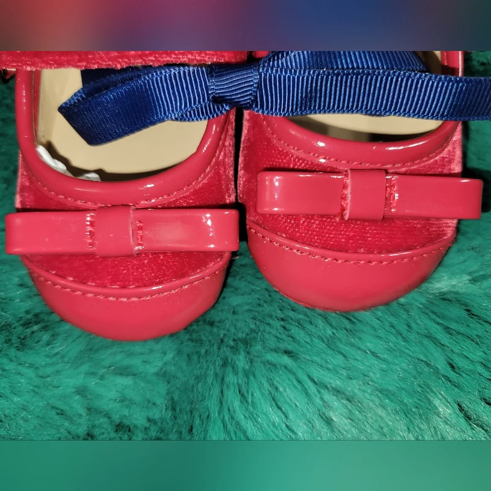 đď¸ Janie and Jack Presenting Holiday Red Patent Velour Bow Dress Shoes 0-3 Baby - Picture 3 of 6